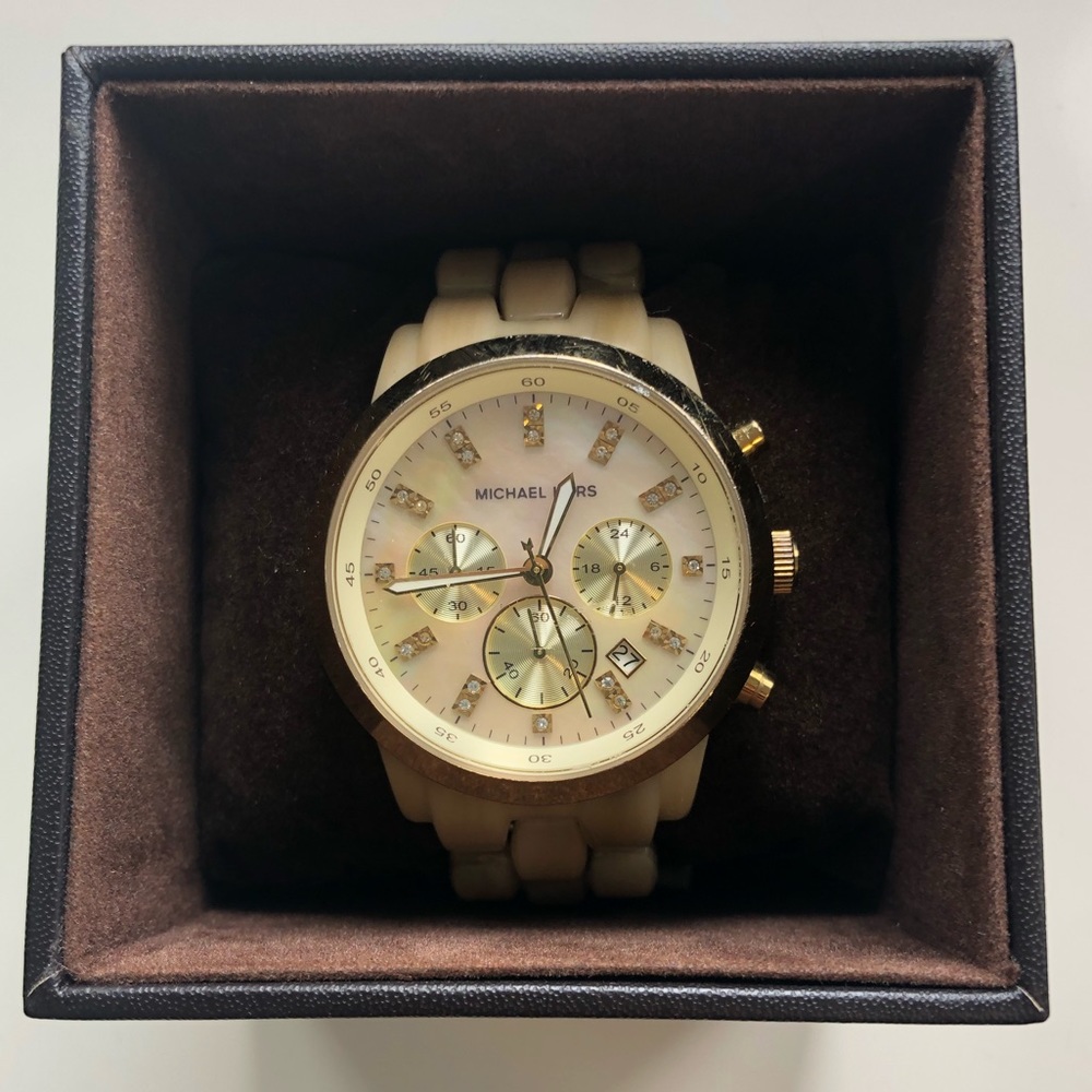 Michael Kors Oversized Horn Watch - MM5217